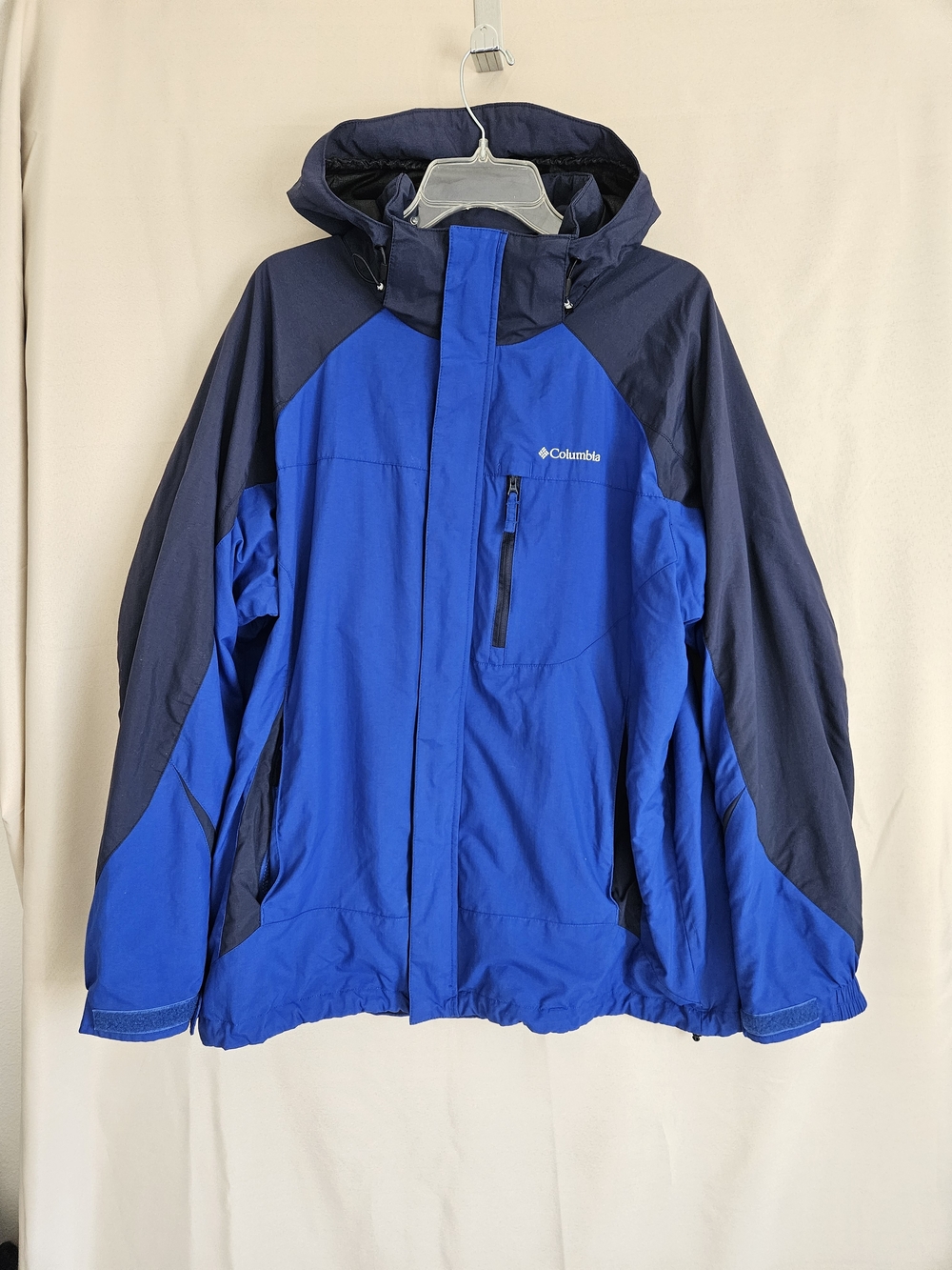 Columbia Men's Blue Hooded Outdoor Jacket Size L